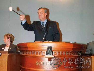 image.png 藏家消费习惯正在改变,未来古玩行业将向这个方向发展!(图2)