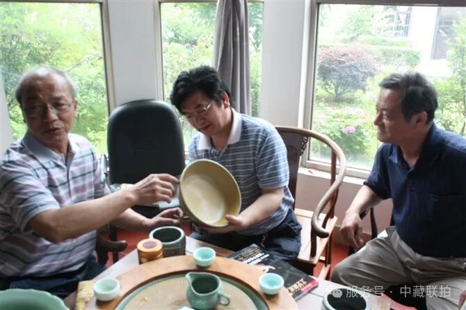 投资风口:艺术品列入家庭资产配置是未来发展趋势!(图4) 投资风口:艺术品列入家庭资产配置是未来发展趋势!(图4)