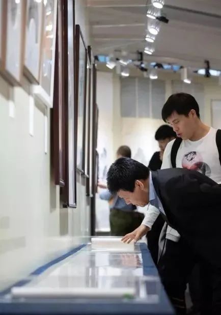 别看现时低迷:未来中国艺术品市场有多大,你知道吗(图5) 别看现时低迷:未来中国艺术品市场有多大,你知道吗(图5)