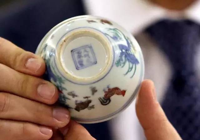 大量热钱拥入艺术品市场,古董是衡量自己的经济实力重要依据(图7) 大量热钱拥入艺术品市场,古董是衡量自己的经济实力重要依据(图7)