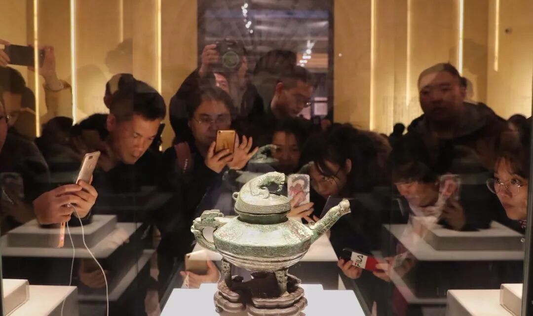 古玩艺术品成为新资产，当下也是经济市场的重要支柱！(图1)