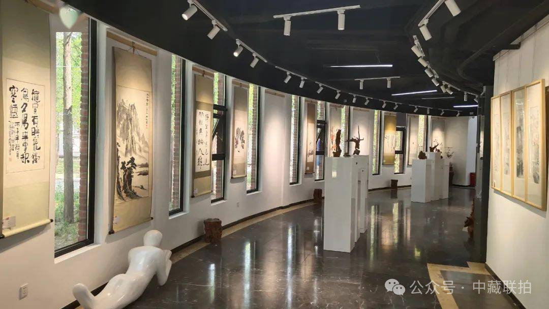 艺术品收藏已经进入千家万户,错过了,就错过了一个发展的时代!(图2) 艺术品收藏已经进入千家万户,错过了,就错过了一个发展的时代!(图2)