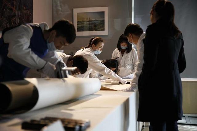 这两年,艺术品市场前所未有的发展,7大趋势,让藏家们安心变现(图3) 这两年,艺术品市场前所未有的发展,7大趋势,让藏家们安心变现(图3)