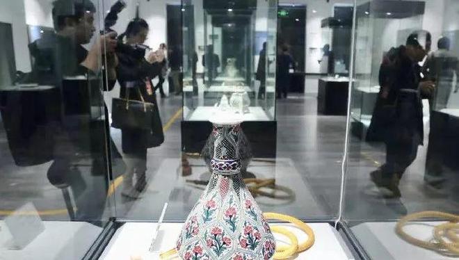 2023-2025年,中国艺术品市场的发展状况如何?(图5) 2023-2025年,中国艺术品市场的发展状况如何?(图5)