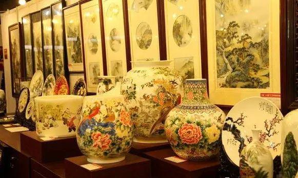 2023-2025年,中国艺术品市场的发展状况如何?(图6) 2023-2025年,中国艺术品市场的发展状况如何?(图6)
