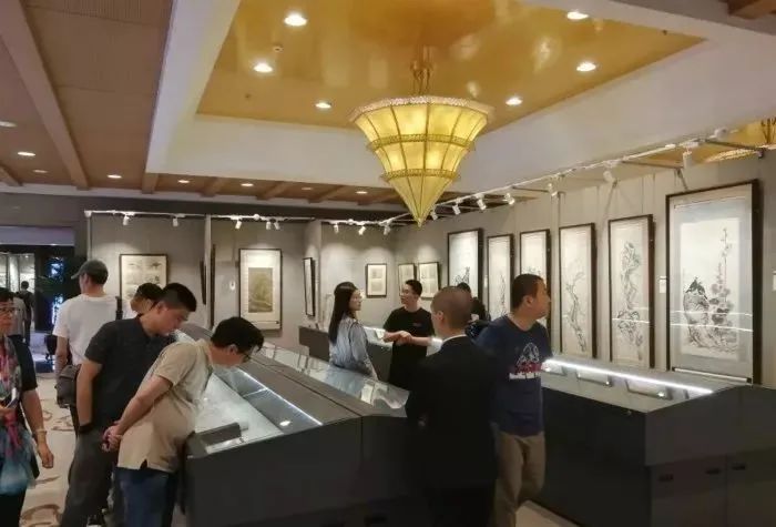 别看目前艺术品市场萎靡:未来10年将一步登顶(图1) 别看目前艺术品市场萎靡:未来10年将一步登顶(图1)
