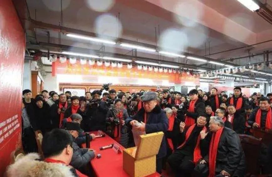看民间藏友如何玩转艺术品投资收藏(图2) 看民间藏友如何玩转艺术品投资收藏(图2)