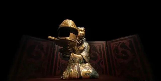 文化强国,艺术品市场迎来新一轮黄金大潮!(图2) 文化强国,艺术品市场迎来新一轮黄金大潮!(图2)