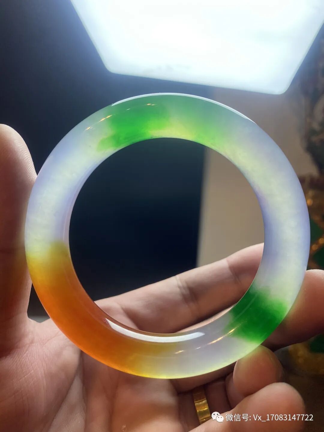 翡翠是能与时俱进的唯美佩件(图2)