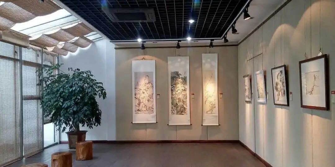 曾经十年的艺术品走势,证明了收藏市场已进入“金融时代”(图4) 曾经十年的艺术品走势,证明了收藏市场已进入“金融时代”(图4)