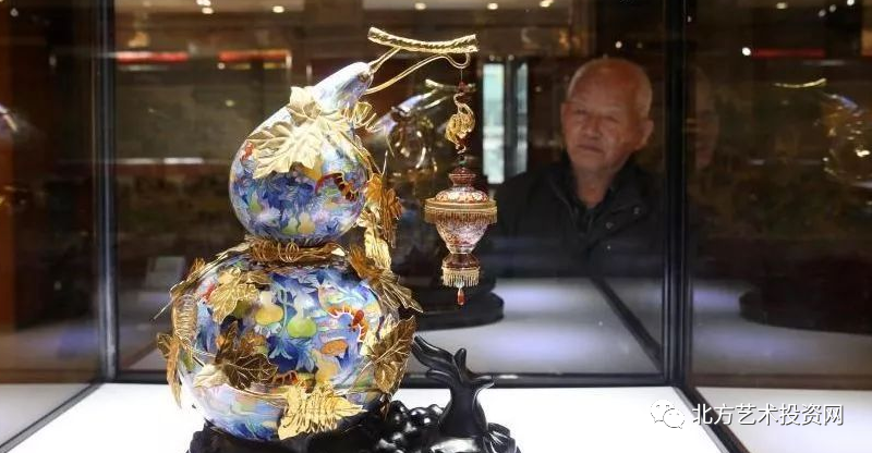 随着艺术品交易的不断发展,金融化、产权化、资本化已经成为艺术品交易的三大趋势!(图2) 随着艺术品交易的不断发展,金融化、产权化、资本化已经成为艺术品交易的三大趋势!(图2)