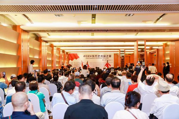 中国艺术瑰宝盛宴启幕“东方艺术品之夏”第三季 在天伦王朝酒店璀璨登场(图1) 中国艺术瑰宝盛宴启幕“东方艺术品之夏”第三季 在天伦王朝酒店璀璨登场(图1)