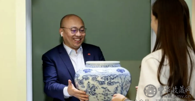 拍卖风云突变：顶尖拍卖公司跌落神坛，市场暗流涌动为哪般？(图7)